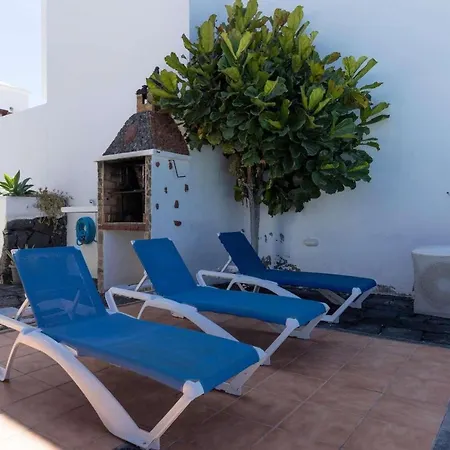 Isuntza Playa Blanca (Lanzarote)
