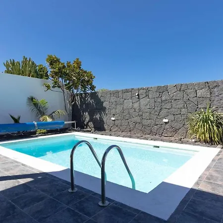 Isuntza Playa Blanca (Lanzarote)